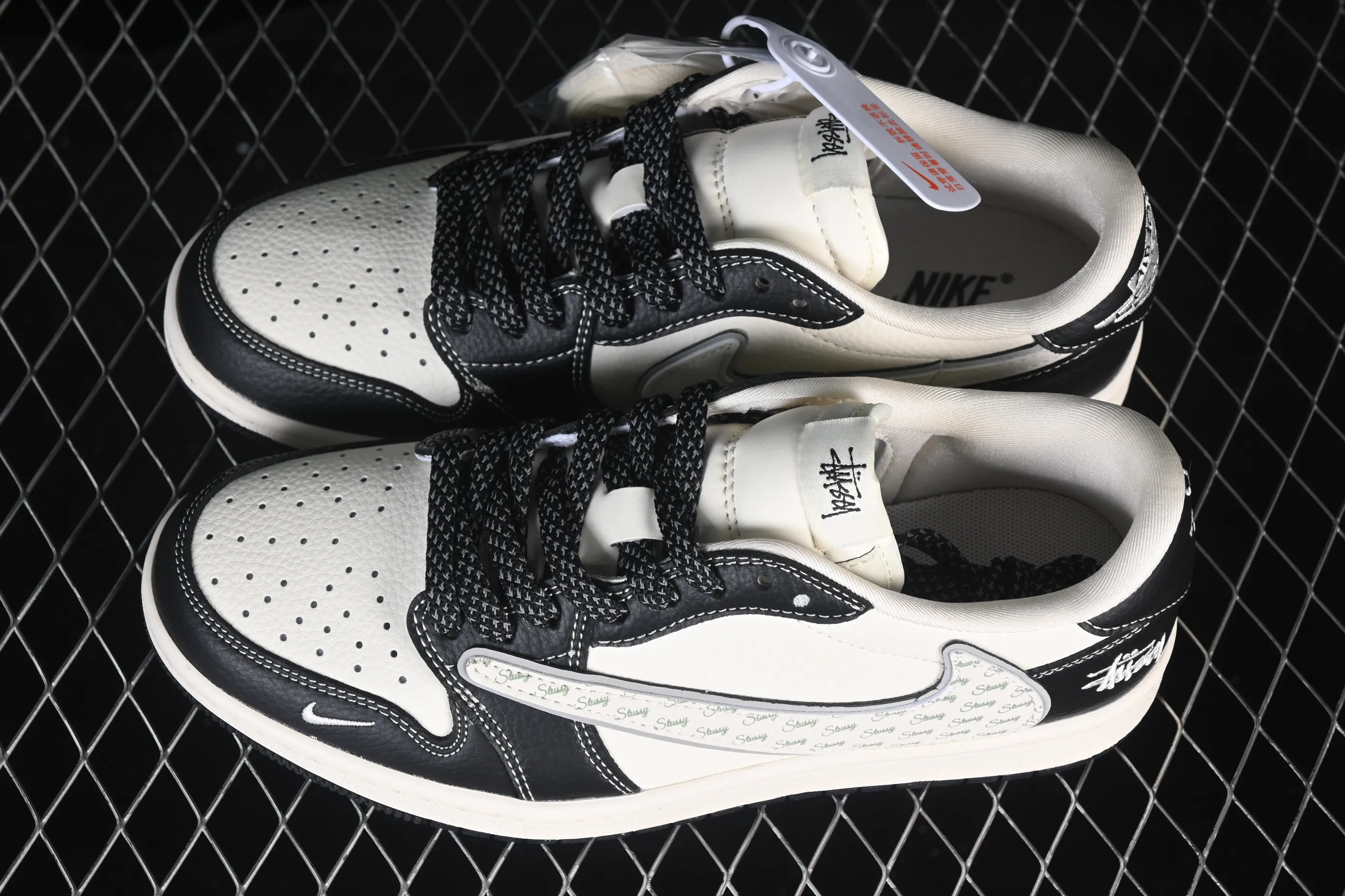All categories Air Jordan Jordan series basketball shoes Air Jordan 1 Low High-end customized low-top sneakers Travis Scott x Fragment Design x Air Jordan 1 Low OG SP AJ1 Joe 1 Stucci co-branded low-top cultural casual sneakers HH7518-087